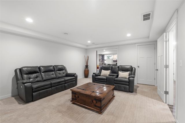 5843 Wells Lane, Cedar Rapids, IA 52411