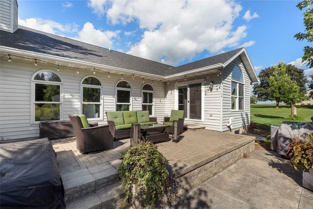 5843 Wells Lane, Cedar Rapids, IA 52411