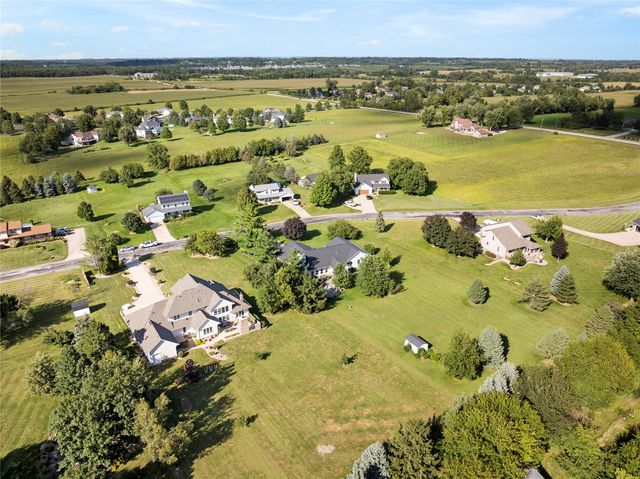 5843 Wells Lane, Cedar Rapids, IA 52411