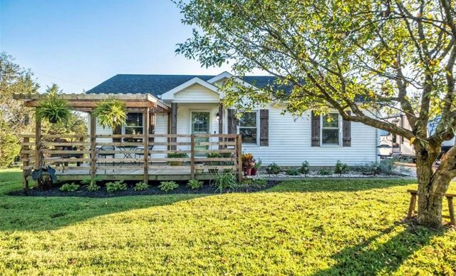 882 Pleasant Hill Rd, Franklin, KY 42134