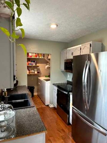 882 Pleasant Hill Rd, Franklin, KY 42134