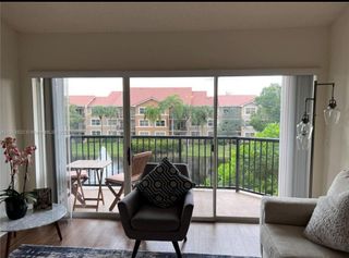 9055 Wiles Rd 304, Coral Springs, FL 33067