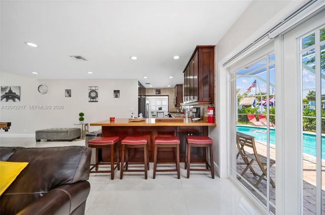 31 SE 12th Street, Pompano Beach, FL 33060