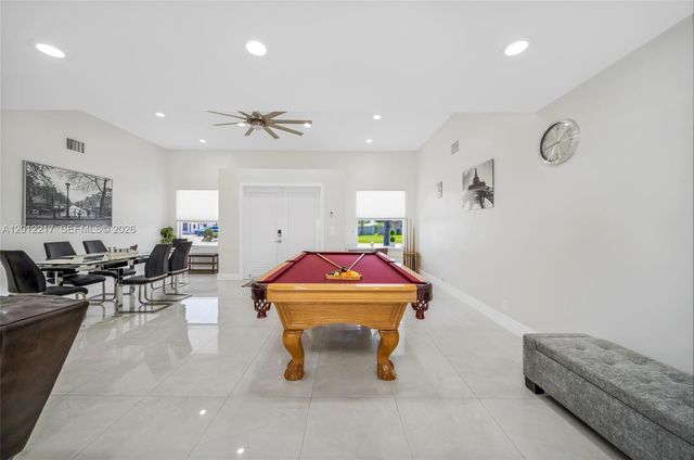 31 SE 12th Street, Pompano Beach, FL 33060