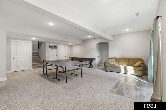 18765 Spaulding Street, Elkhorn, NE 68022