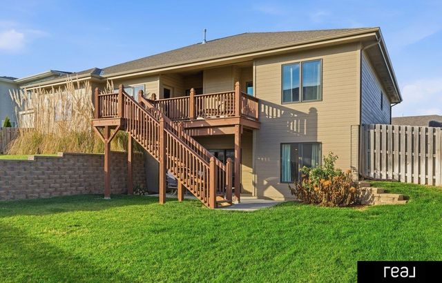 18765 Spaulding Street, Elkhorn, NE 68022