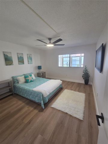 13719 MISSION OAKS BOULEVARD, Seminole, FL 33776