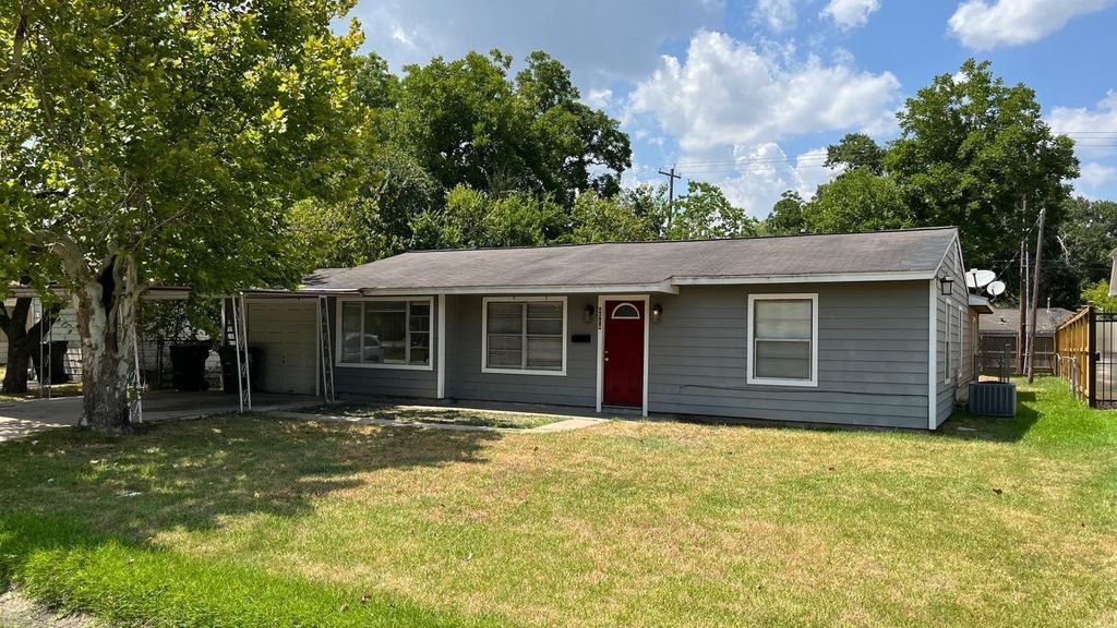 6514 Teluco Street, Houston, TX 77055