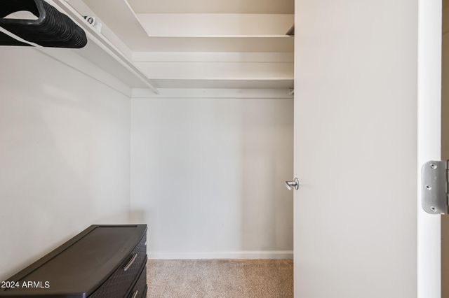 1702 W TUCKEY Lane 230, Phoenix, AZ 85015