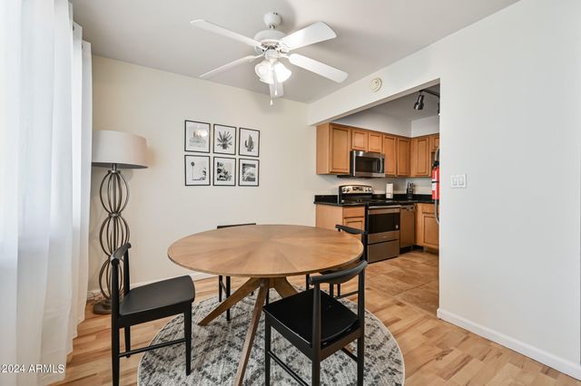 1702 W TUCKEY Lane 230, Phoenix, AZ 85015