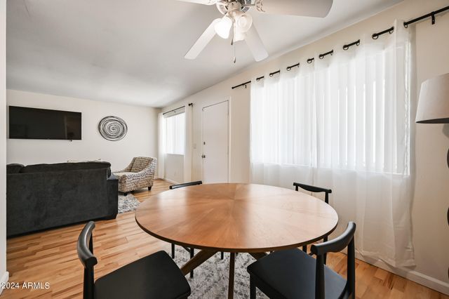 1702 W TUCKEY Lane 230, Phoenix, AZ 85015