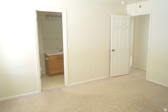 586 N 1260 W, Clinton, UT 84015