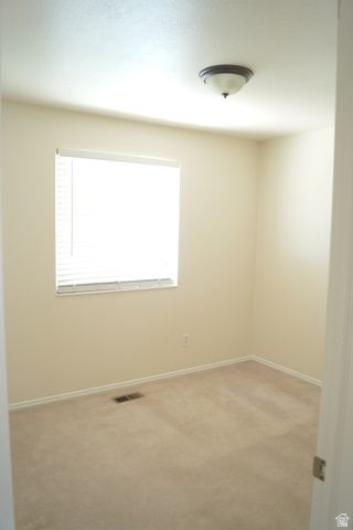 586 N 1260 W, Clinton, UT 84015