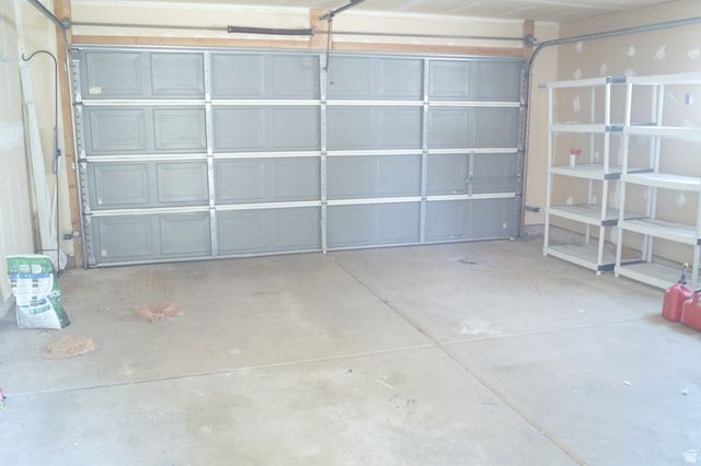 586 N 1260 W, Clinton, UT 84015