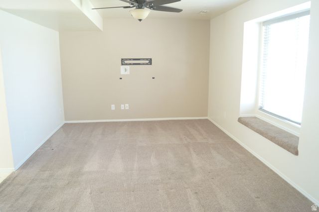 586 N 1260 W, Clinton, UT 84015