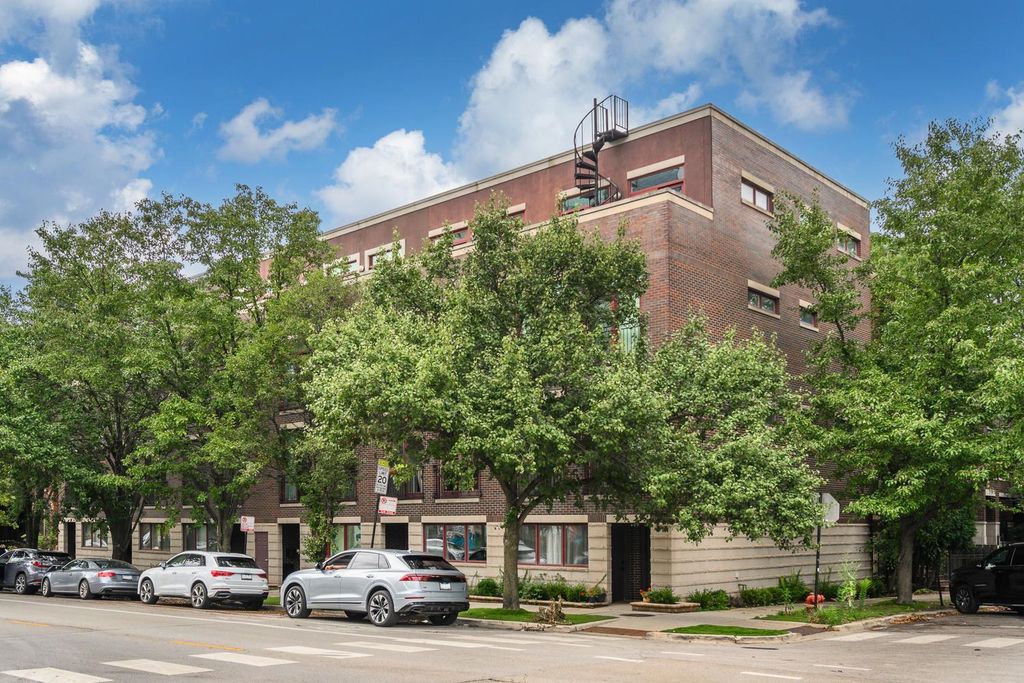 942 W HUBBARD Street, Chicago, IL 60642 — exterior