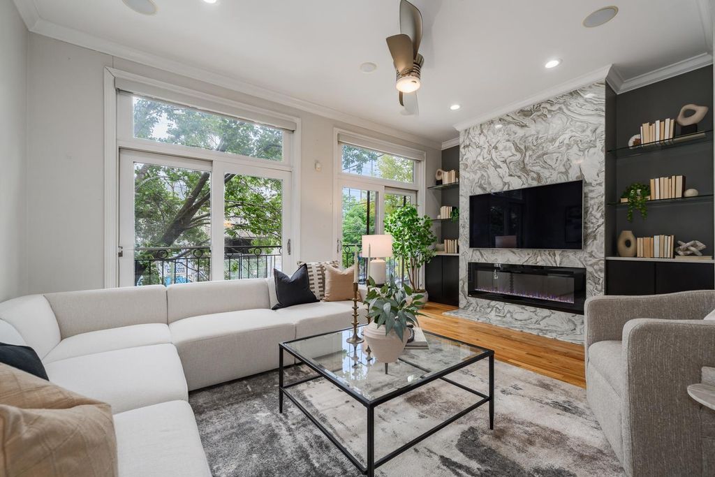 942 W HUBBARD Street, Chicago, IL 60642 — photo 3