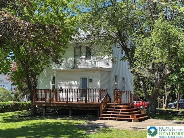 512 East Fairview Street, Coopersburg Boro, PA 18036