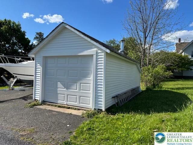 512 East Fairview Street, Coopersburg Boro, PA 18036