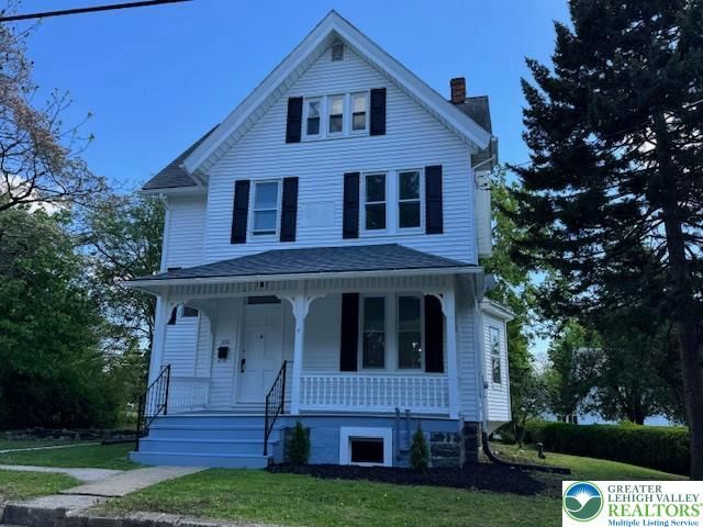 512 East Fairview Street, Coopersburg Boro, PA 18036