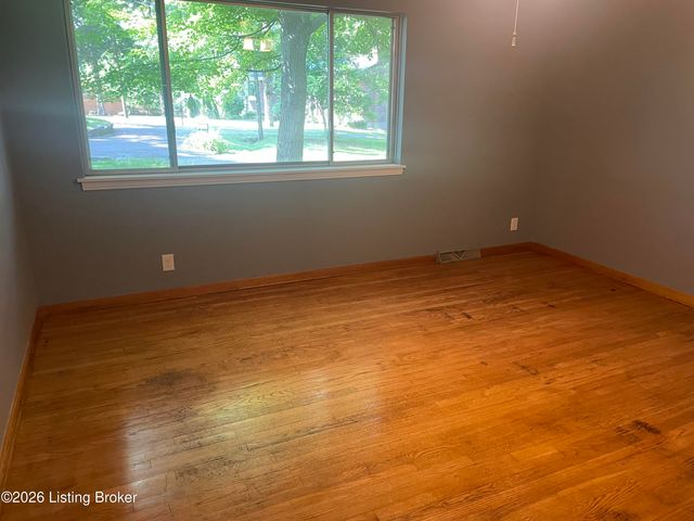 8603 Cool Brook Ct, Louisville, KY 40291