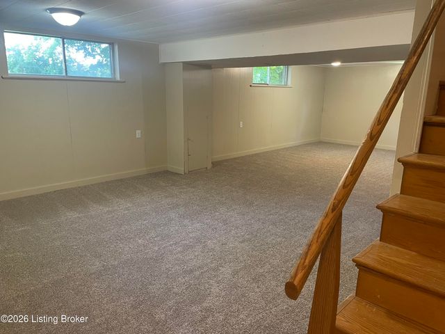 8603 Cool Brook Ct, Louisville, KY 40291