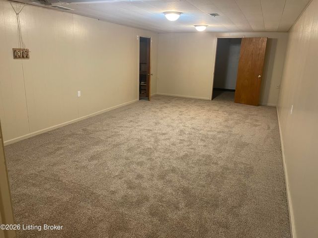 8603 Cool Brook Ct, Louisville, KY 40291