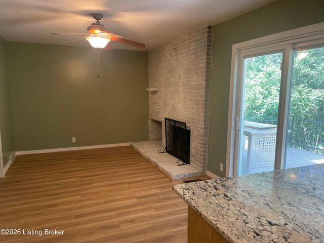 8603 Cool Brook Ct, Louisville, KY 40291