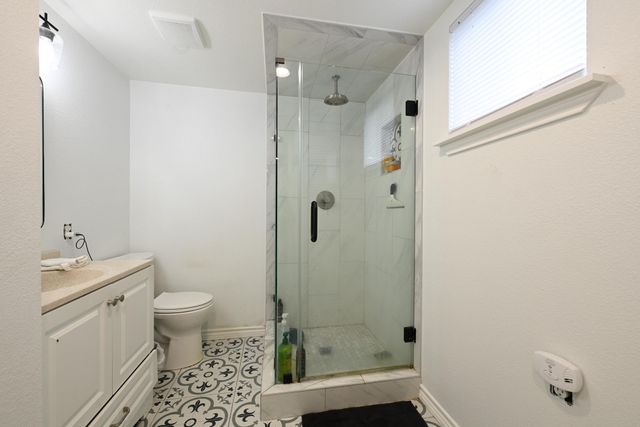 5826 Southwind Street, Houston, TX 77033