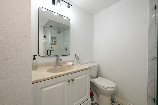 5826 Southwind Street, Houston, TX 77033
