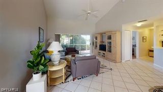 529 Windsor SQ 101, Naples, FL 34104