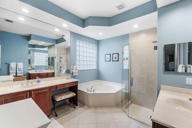 10697 Willow Oak Court, Wellington, FL 33414