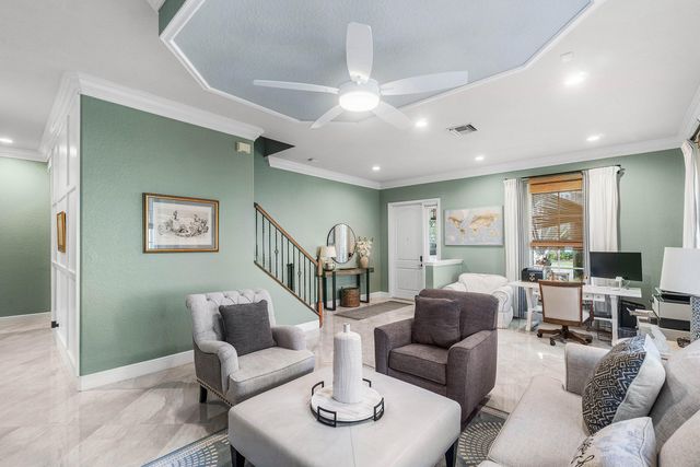 10697 Willow Oak Court, Wellington, FL 33414
