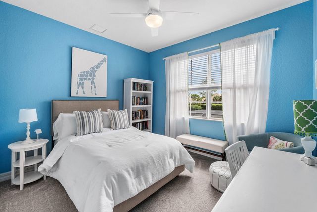 10697 Willow Oak Court, Wellington, FL 33414