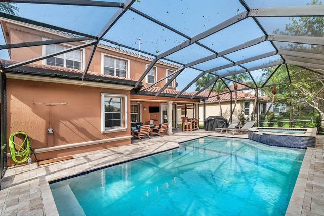 10697 Willow Oak Court, Wellington, FL 33414