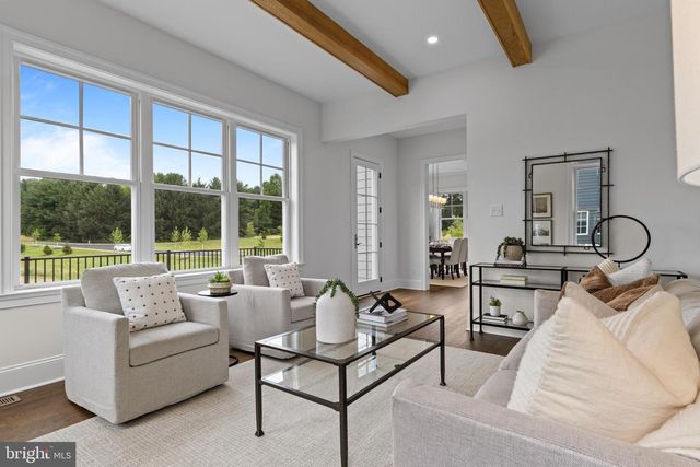 302 OLD KINGFISHER LN, Malvern, PA 19355