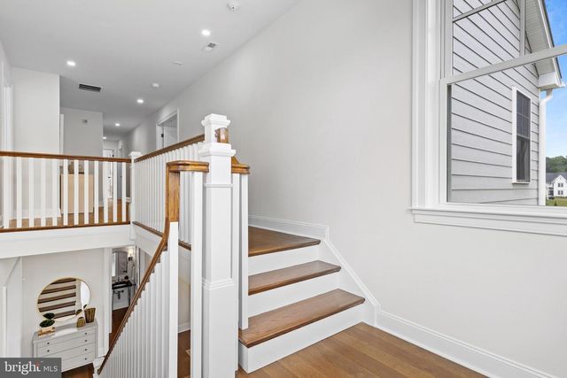 302 OLD KINGFISHER LN, Malvern, PA 19355