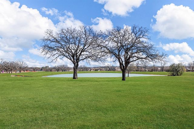 7701 Black Elk Court, Burleson, TX 76028