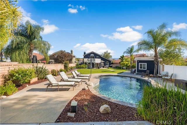 22435 Cardiff Drive, Saugus, CA 91350