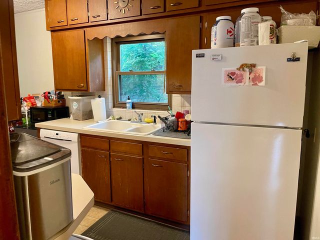 417 S SWAIN Avenue, Bloomington, IN 47401