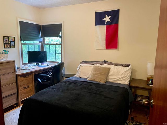 417 S SWAIN Avenue, Bloomington, IN 47401