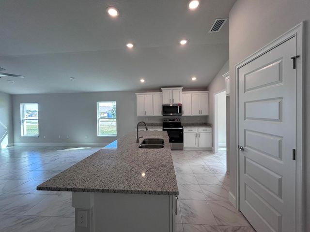 5728 Waterstone Boulevard, Fort Pierce, FL 34951