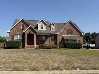 2027 Alycia Way, Pleasant View, TN 37146