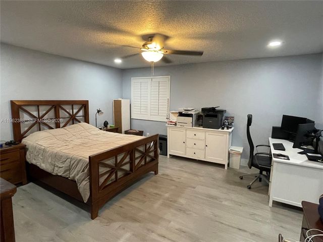 7415 Coldstream Dr, Hialeah, FL 33015