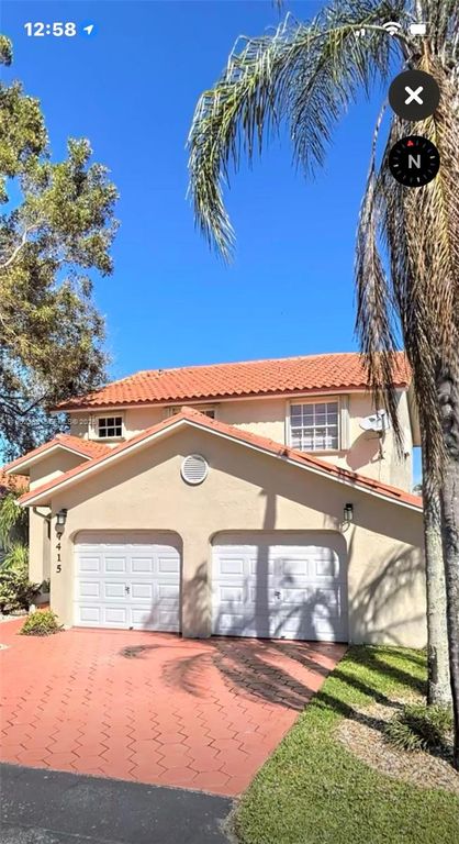 7415 Coldstream Dr, Hialeah, FL 33015