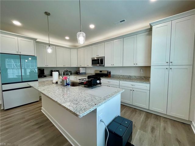 1223 Richwood AVE, Chesapeake, VA 23323