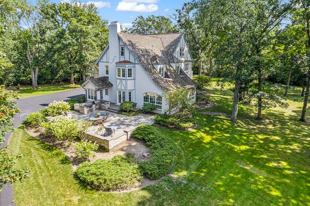 1755 Sunset Lane, Bannockburn, IL 60015