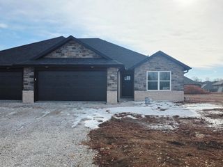 838 E Crystal Avenue, Nixa, MO 65714