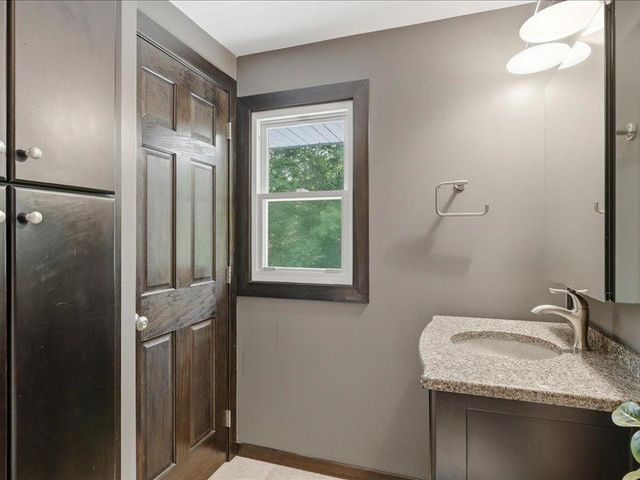 9331 Cedar Forest Road, Eden Prairie, MN 55347