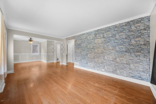 17730 HENRY Street, Lansing, IL 60438